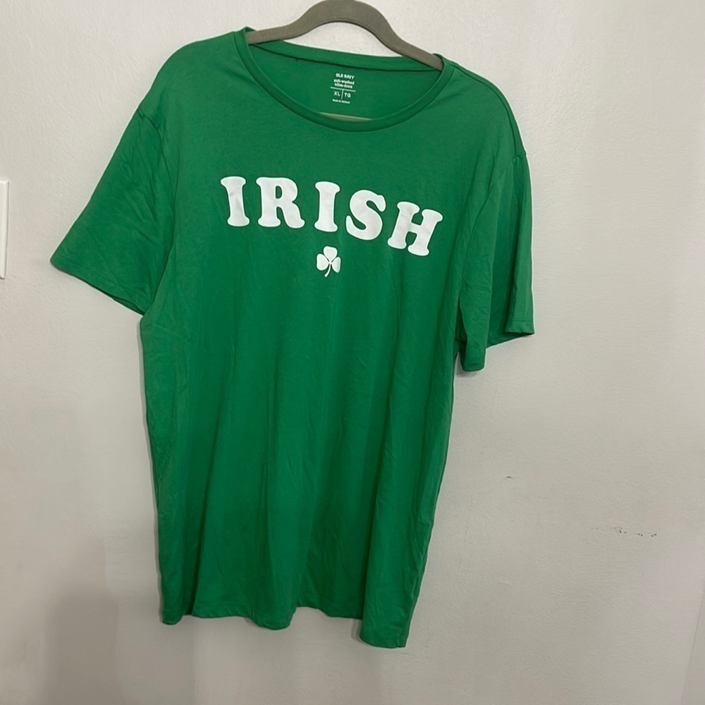 Old Navy Irish Shamrock St Patrick’s Day Green Graphic Tee Mens XL